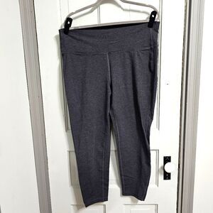 Old Navy Balance Go Dry 7/8-Length Lattice-Hem Leggings